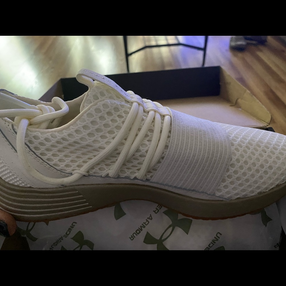 Shoes - Picture 2 of 3